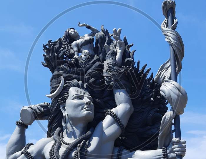 God Siva statue in Aazhimala