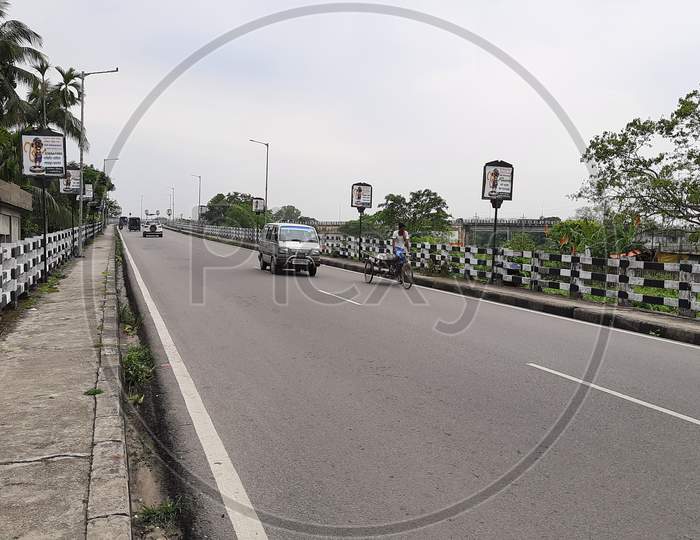 Vehicles in the road of Bongaigaon Township flyover