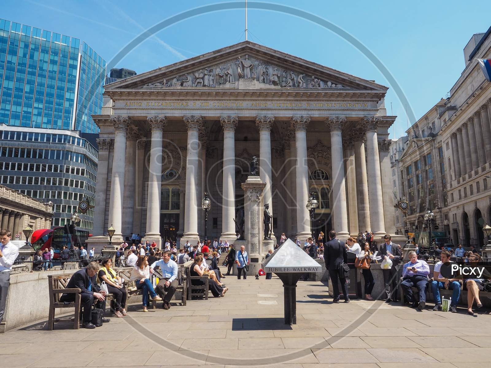 London, Uk - June 11, 2015: People In Front Of The Royal Stock Exchange
