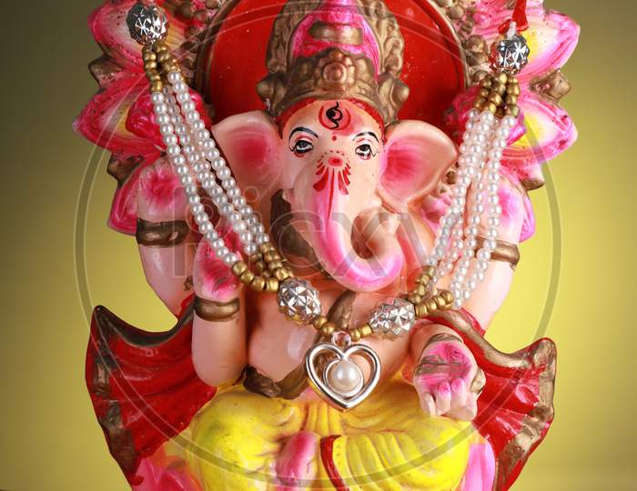 Beautifully Decorated Hindu God Lord Ganesha Statue / Idol
