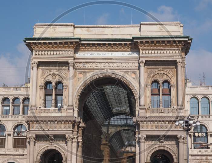 Galleria Vittorio Emanuele Ii Milan