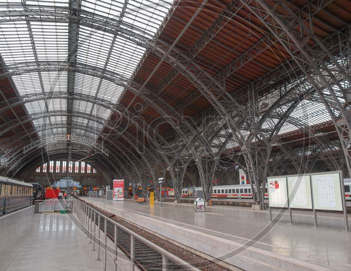Leipzig, Germany - June 12, 2014: The Hauptbahnhof Is The Main Railway Station In Leipzig Linking The City To Dresden And Berlin