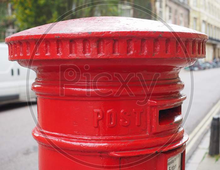 Royal Mail Post Box For Mail In Cambridge