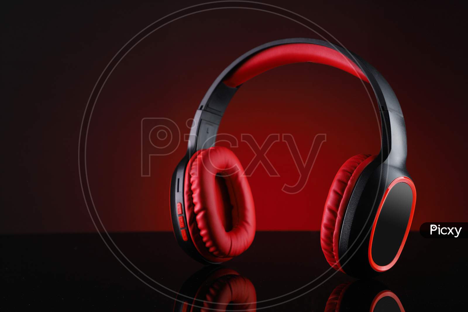 Wireless Bluetooth Headphones Music In Red And Black Color