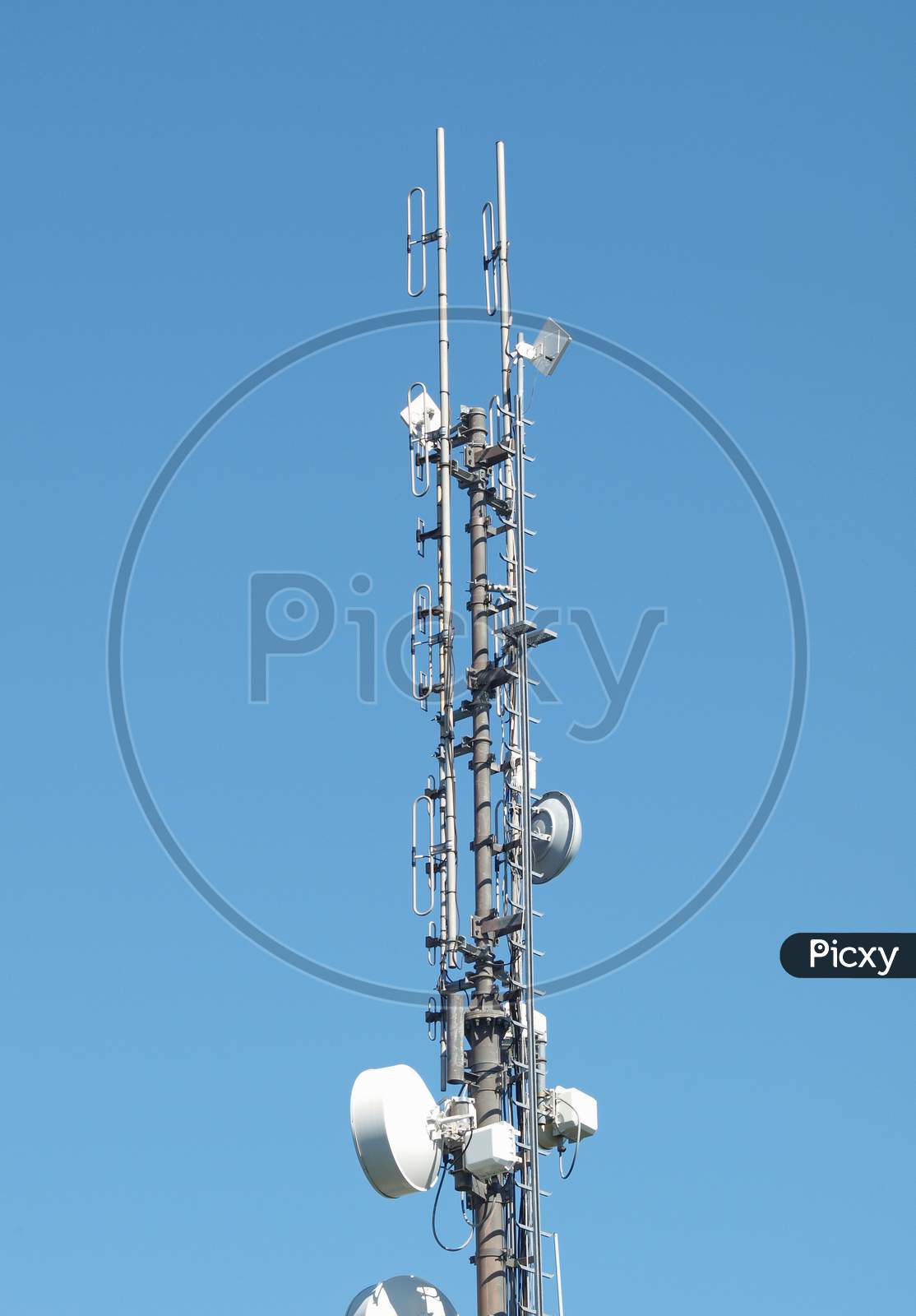 Communication Tower Antennas