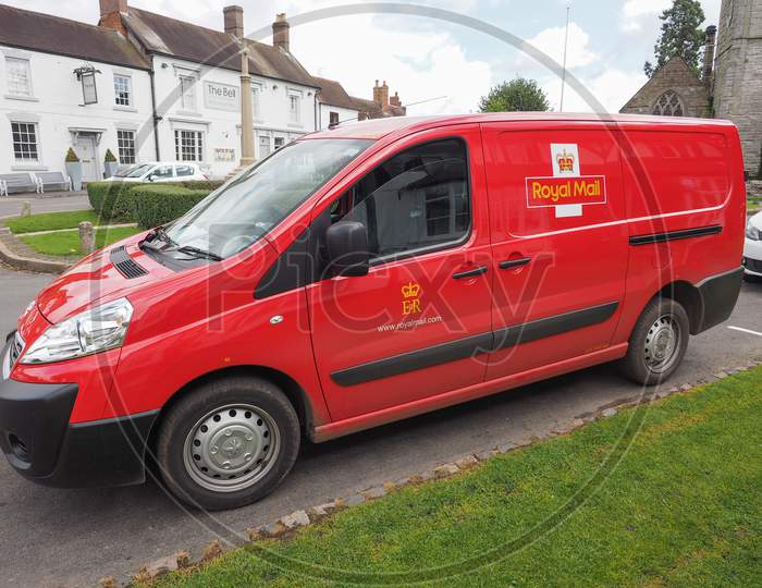Tanworth In Arden, Uk - September 25, 2015: Red Royal Mail Van