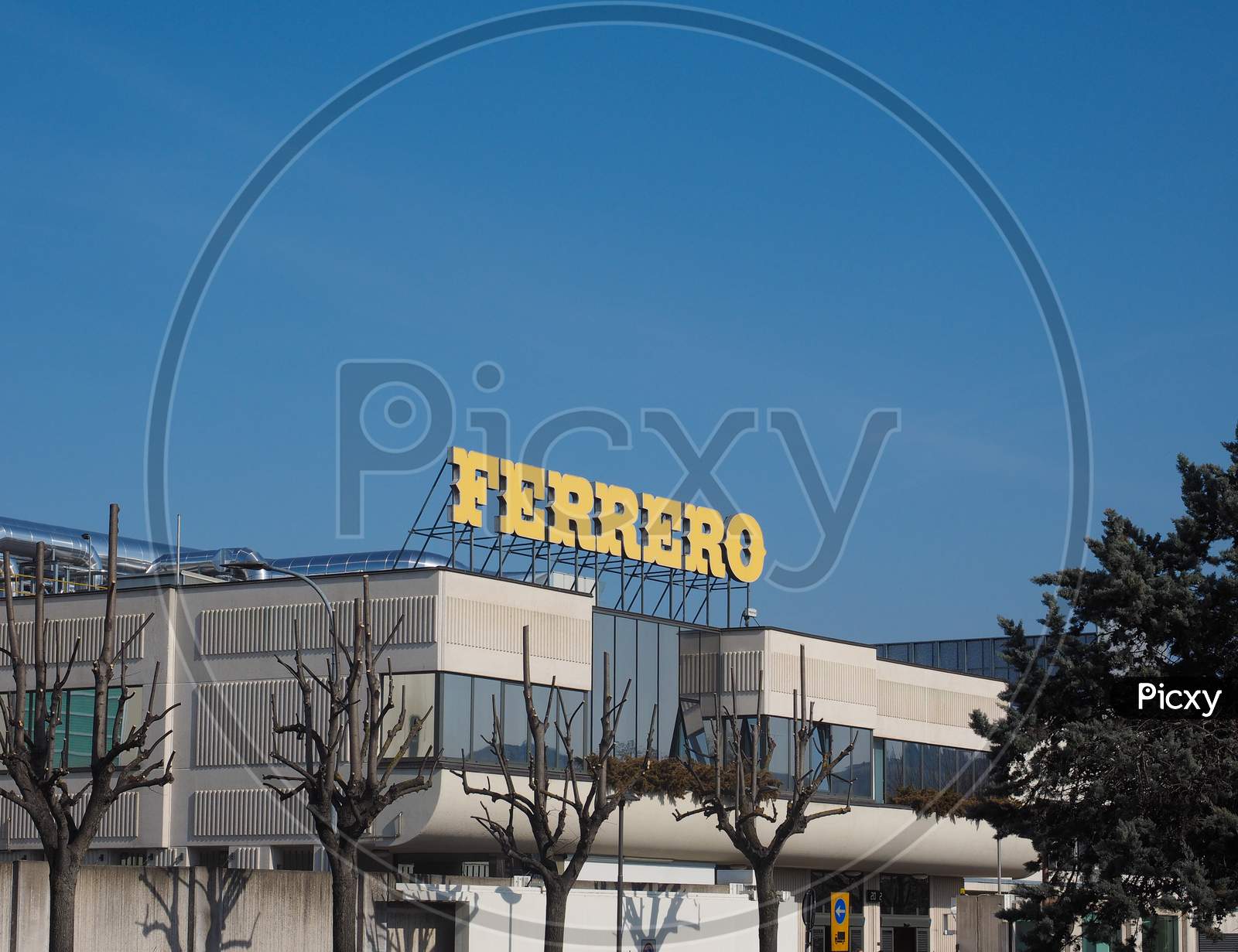 Ferrero sale rocher headquarters