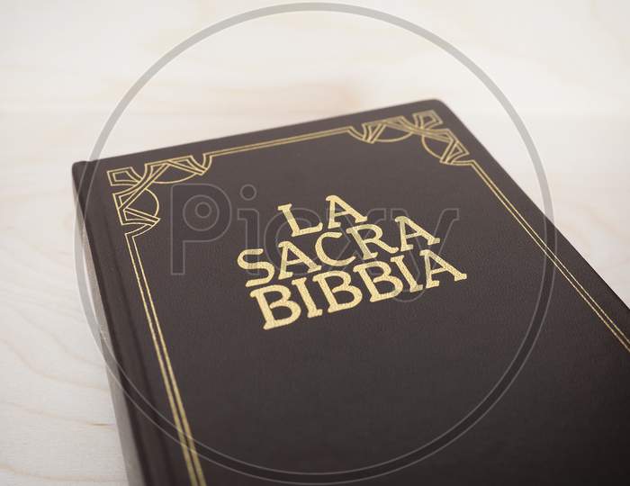 La Sacra Bibbia (The Holy Bible) Book