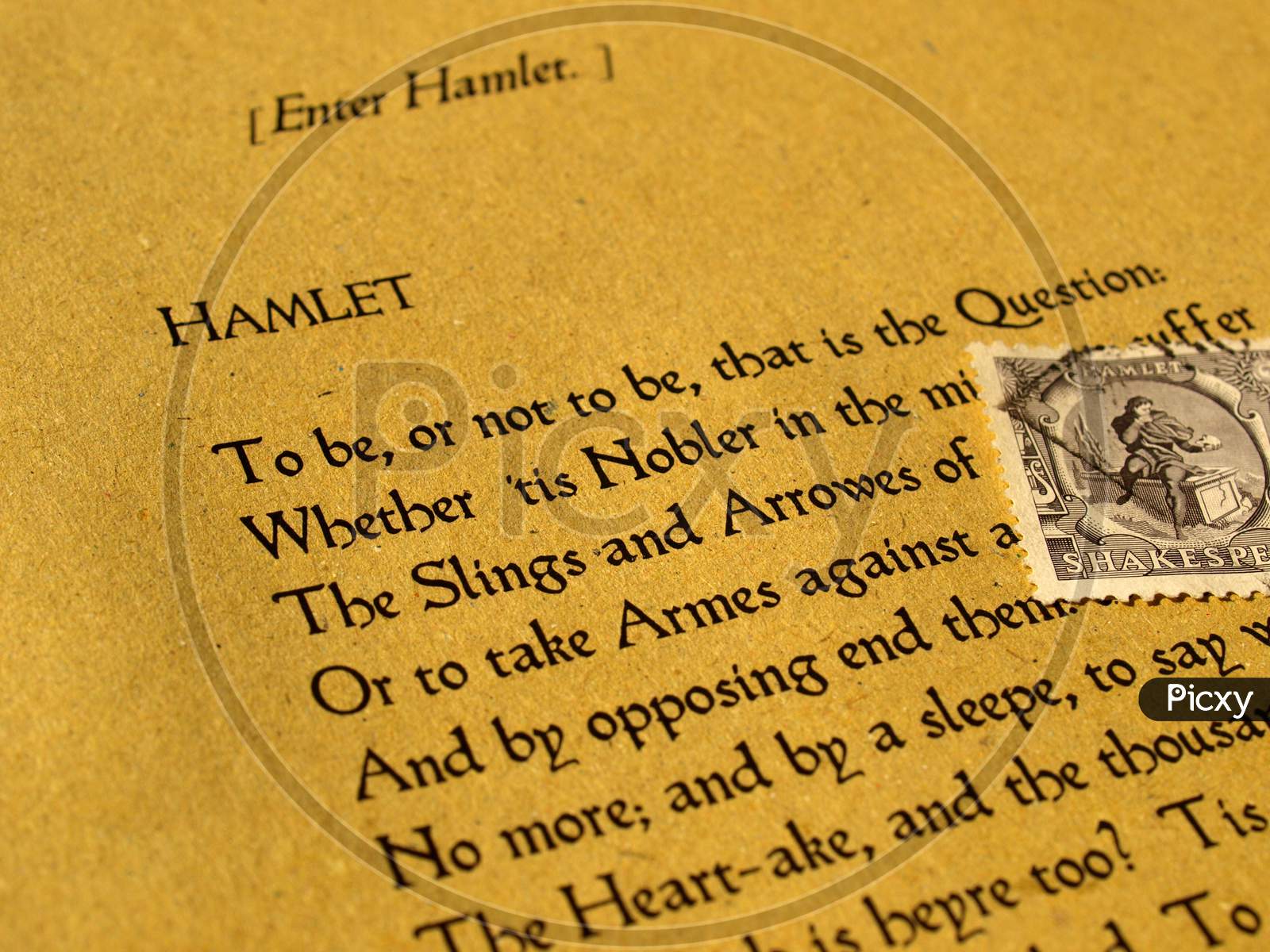 London, Uk - Circa 2009: William Shakespeare'S Hamlet (Original Middle English Text From The First Folio Of 1623) - Selective Focus