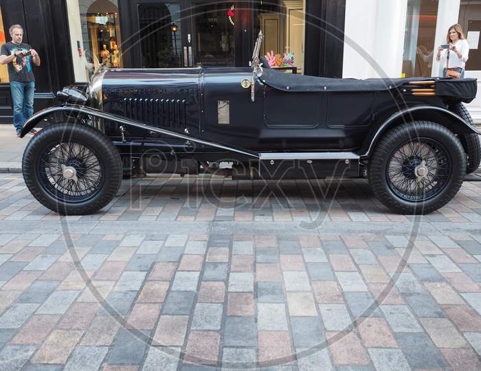 London, Uk - Circa June 2018: 1929 Bentley 4 1/2 Litre Vintage Car In Covent Garden