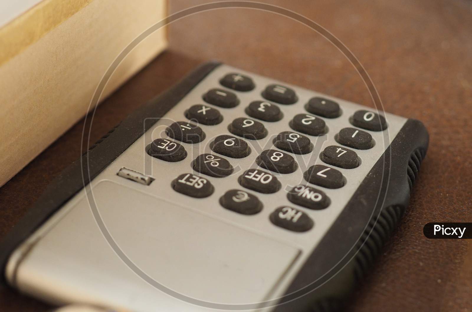 Simple Pocket Calculator