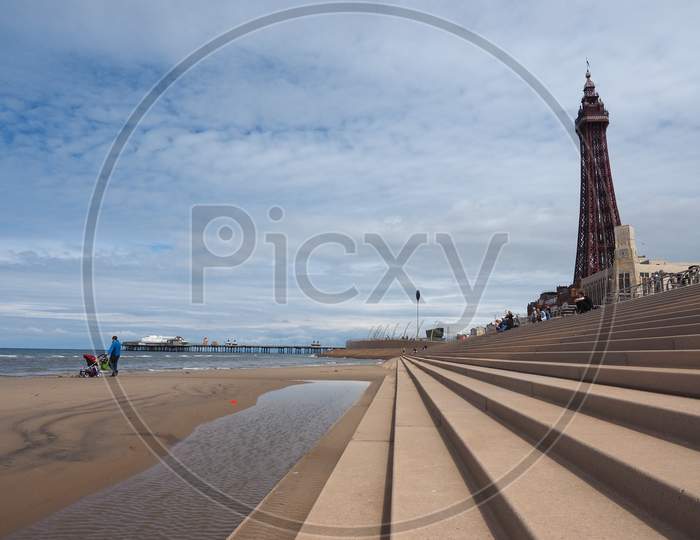 Image of Blackpool, Uk - Circa June 2016: Blackpool Pleasure Beach ...