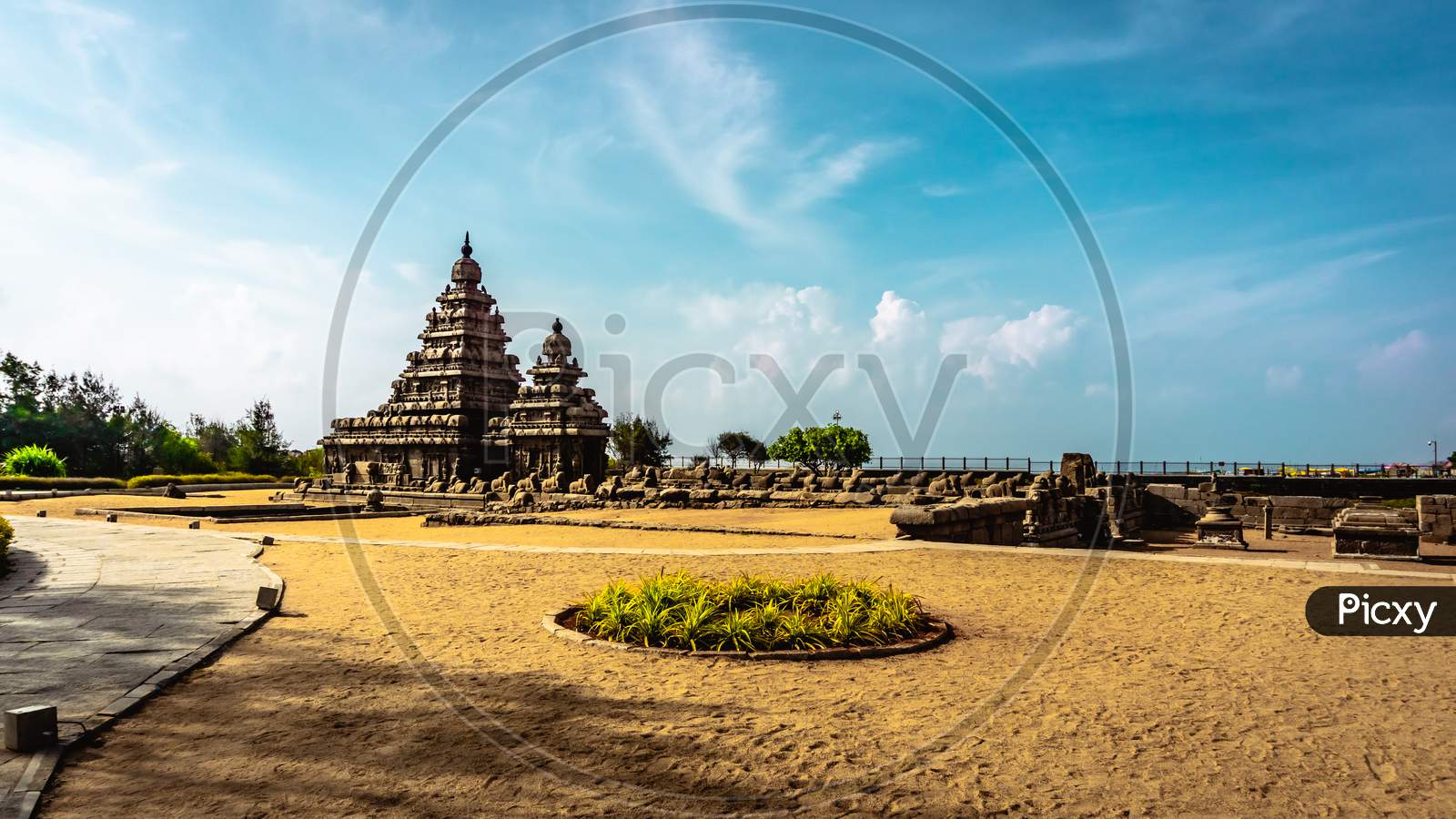 Shore temple built by Pallavas is UNESCO`s World Heritage Site located at Mamallapuram or Mahabalipuram in Tamil Nadu, South India.