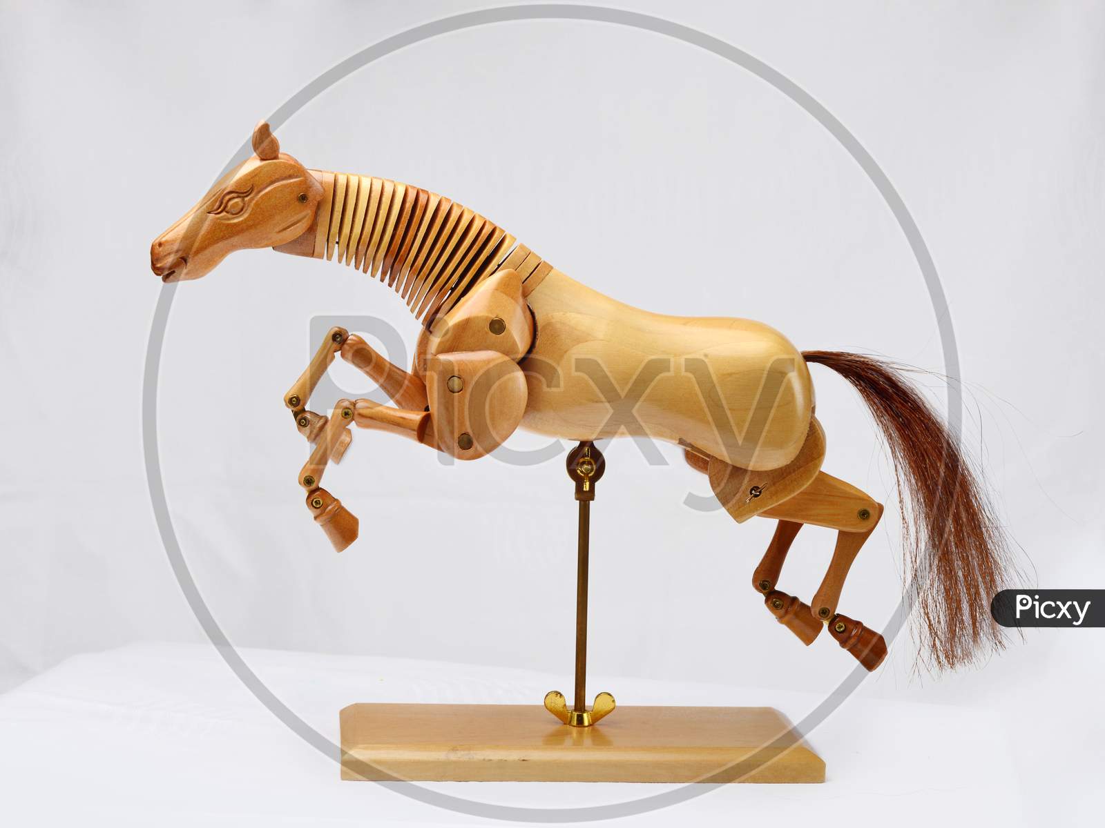 Wooden articulated horse dummy for drawing lessons