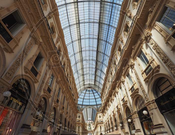 Milan, Italy - Circa April 2016: Galleria Vittorio Emanuele Ii Gallery