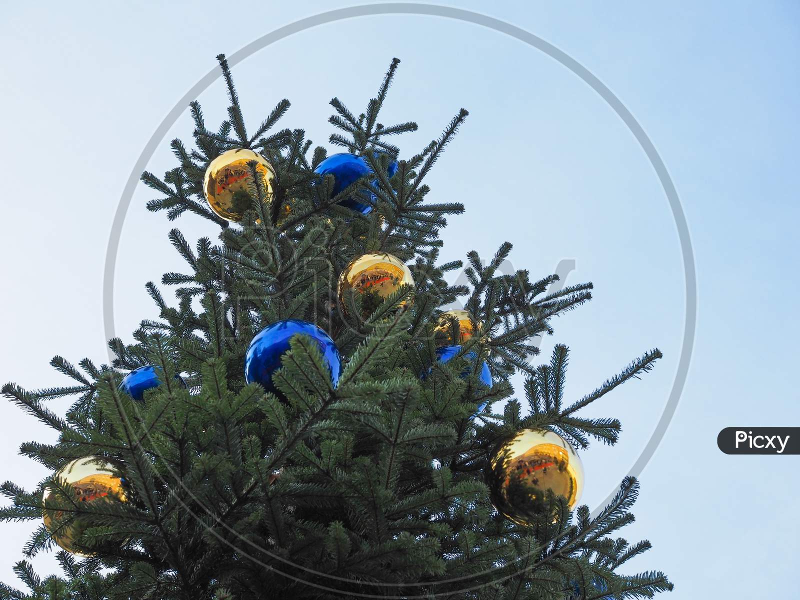 Christmas Tree With Baubles
