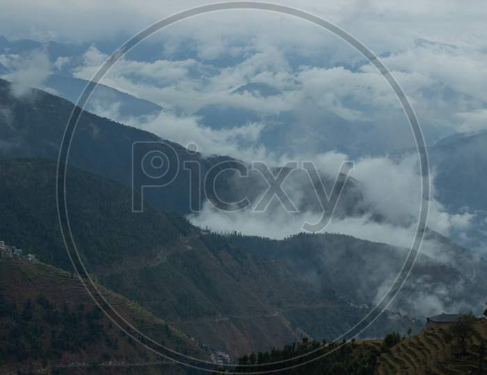 himachal pradesh, fog, hill,morning of himachal,hill station in himachal