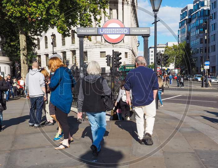 London, Uk - September 27, 2015: Tourists Visiting Central London