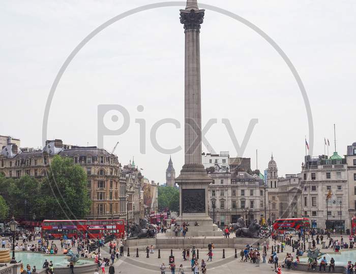 London, Uk - June 12, 2015: Tourists Visiting Trafalgar Square