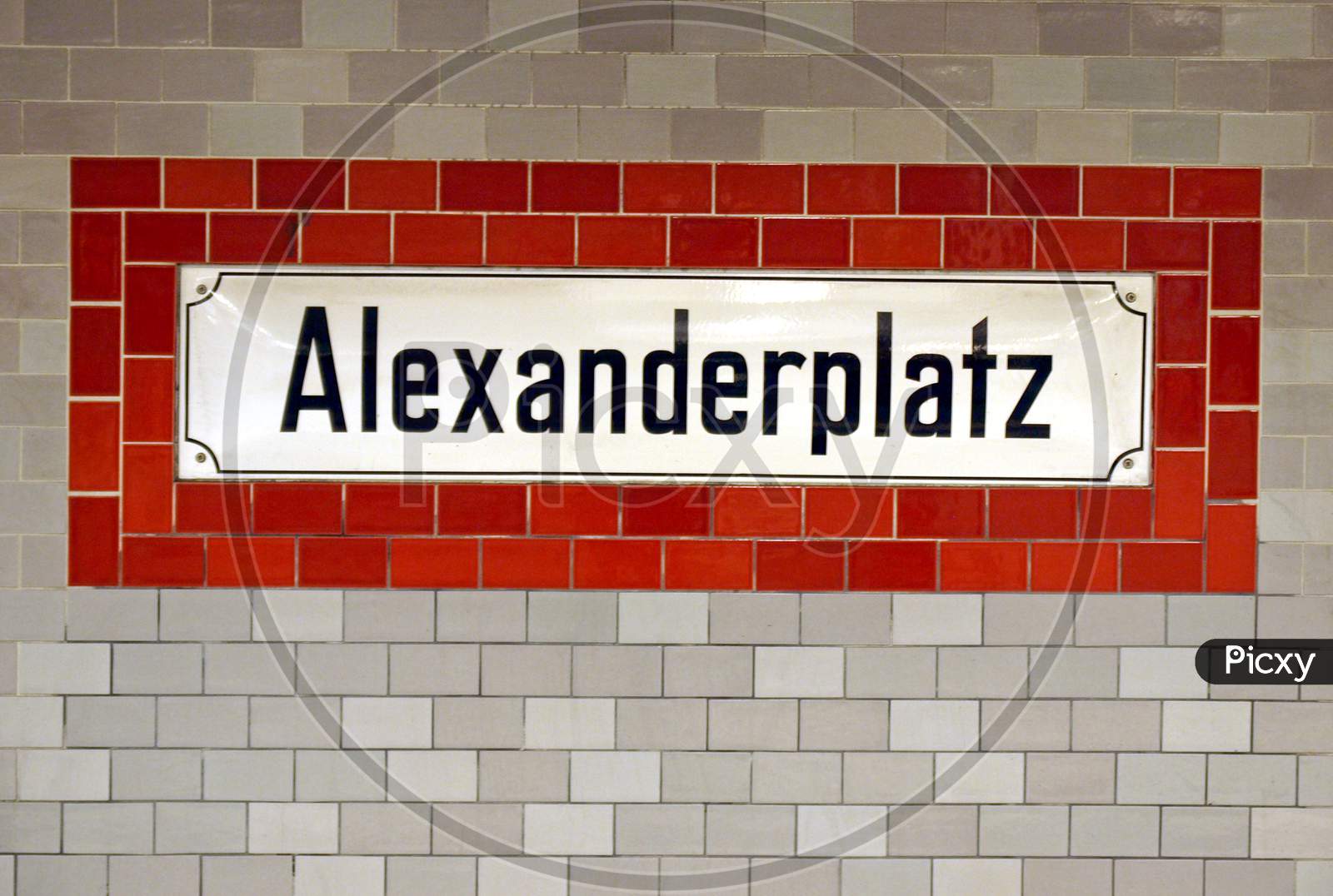 U-Bahn Sign
