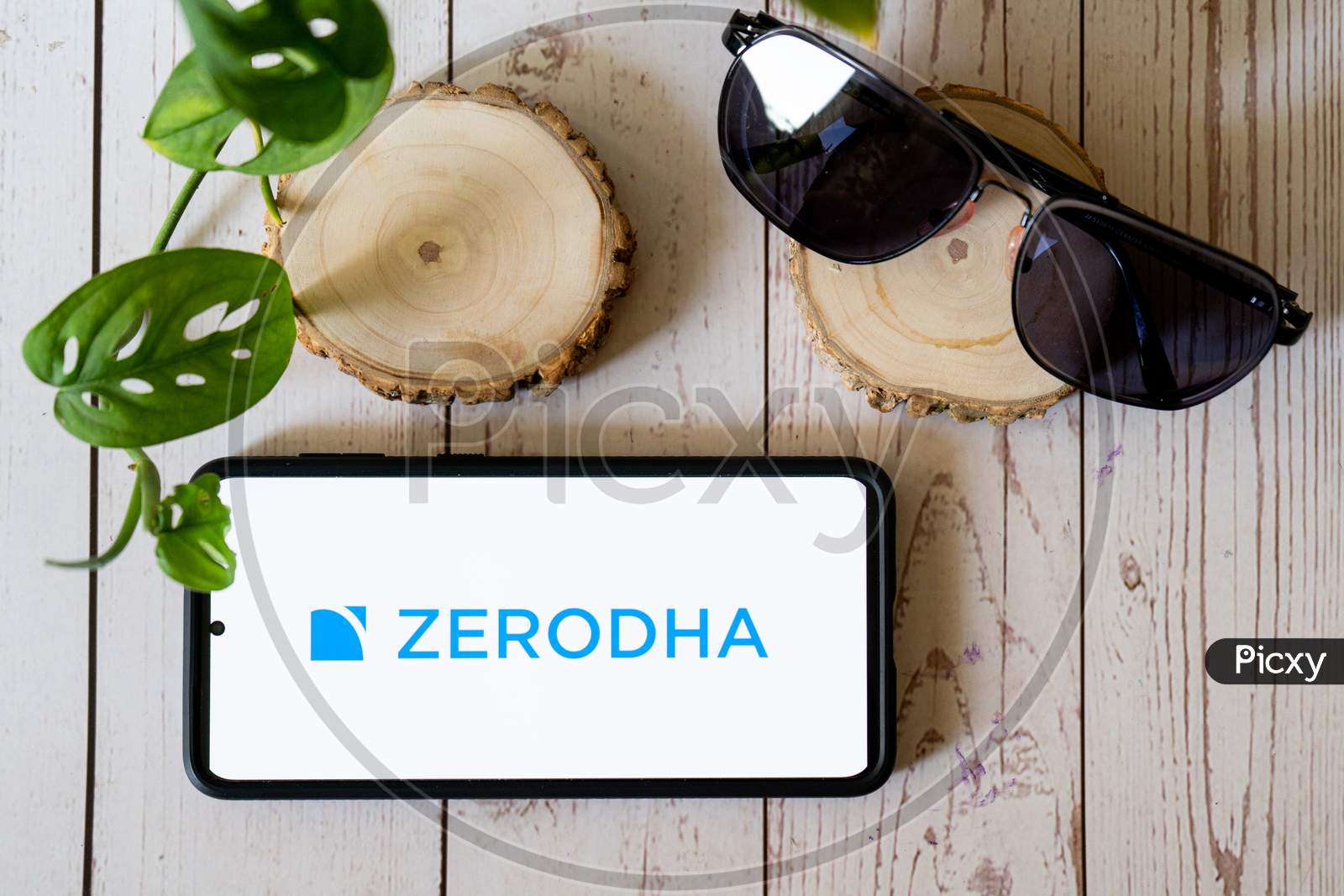 Indian Stock Trading Investing App Zerodha Using Low Free Brokerage Is The Largest Player In The Country Being A Startup Unicorn And Recently Founded Company