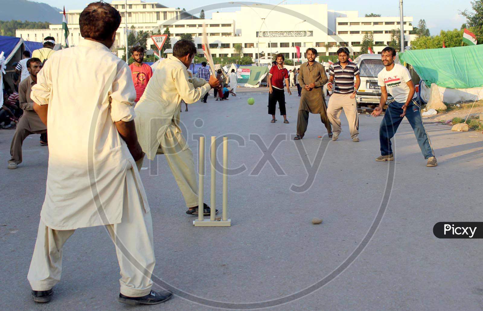 Cricket match on front of Parliament House