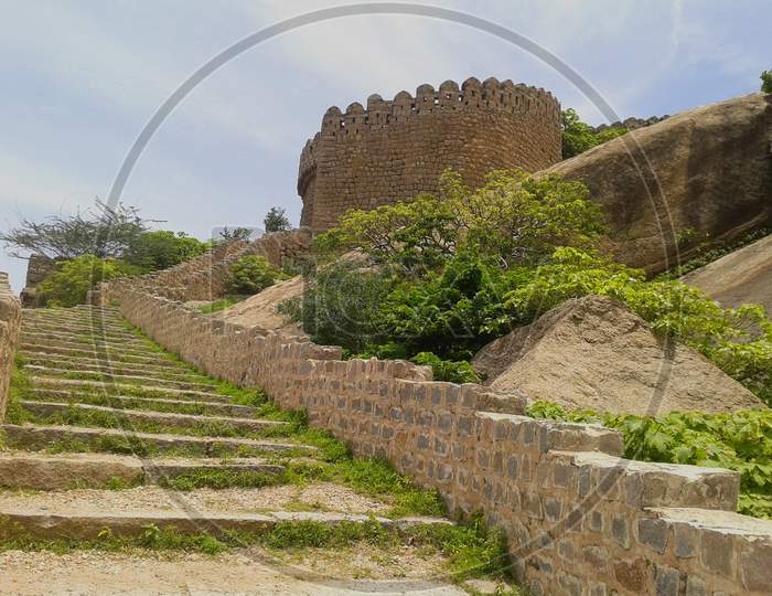 Bhuvanagiri Fort ruins path 2