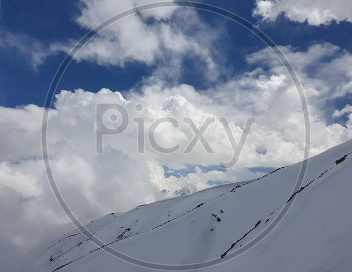 Apharwat Peak, Gulmarg