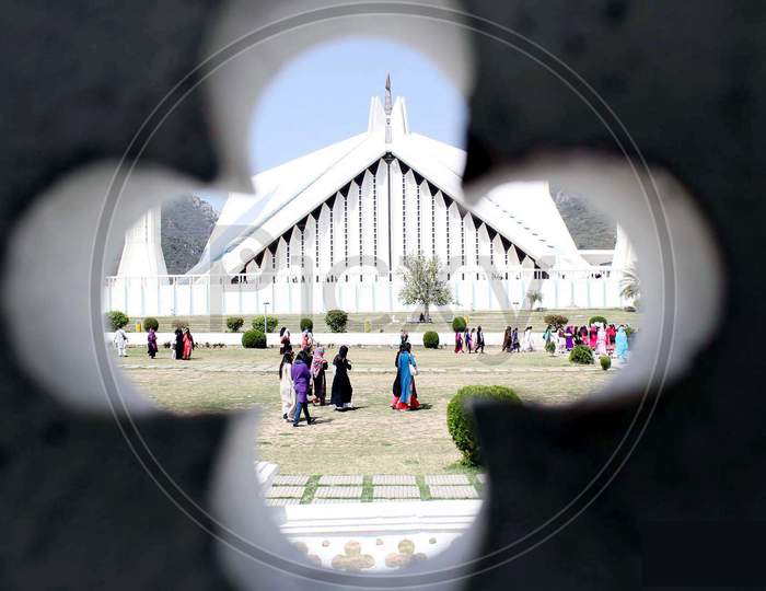 View Of Faisal Mosque With A Different Lens