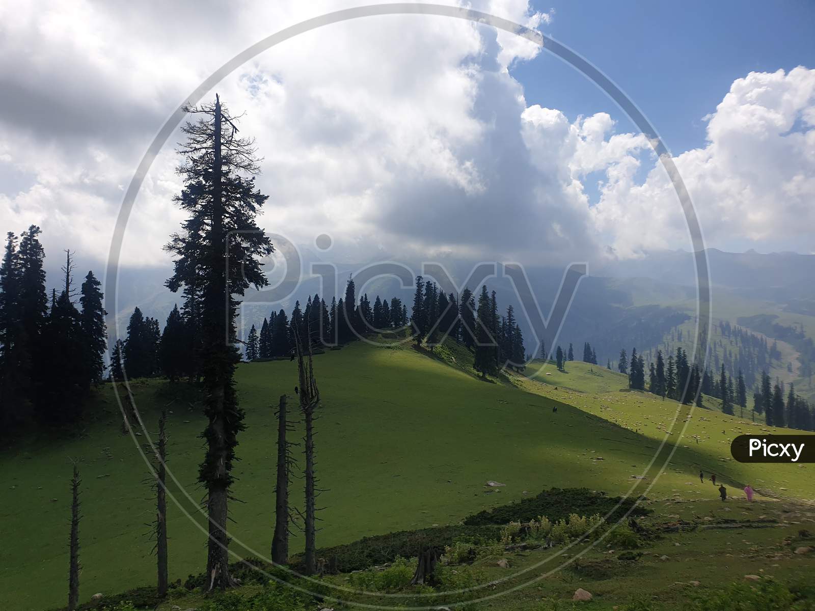 Shidakh, a remote location, where from half of the Kashmir can be seen.