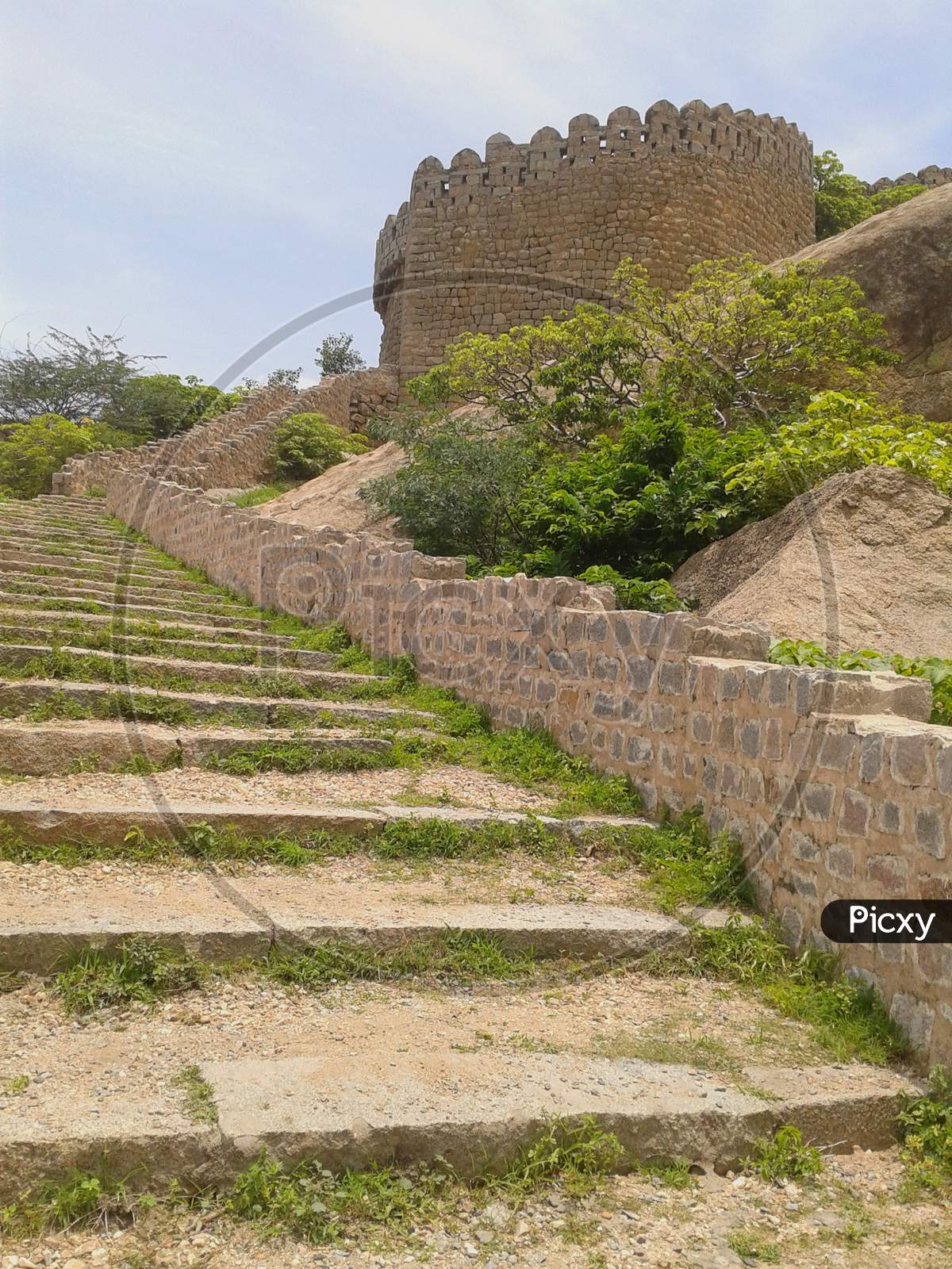 Bhuvanagiri Fort ruins path