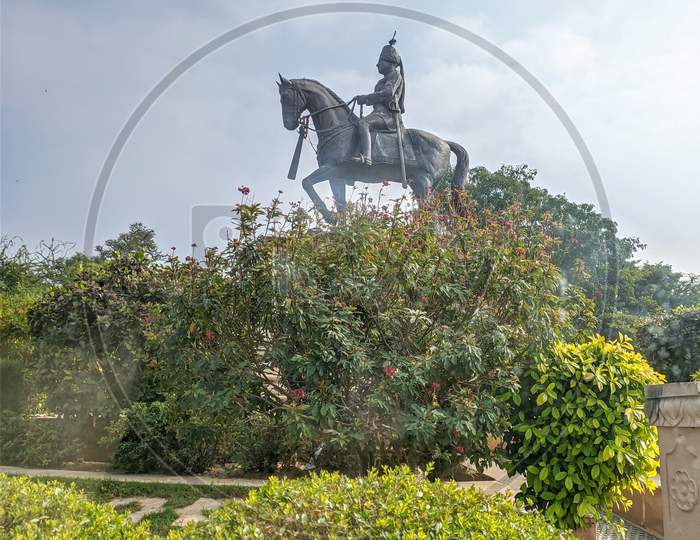 Sawai Man Singh Statue