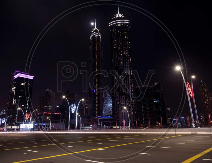 1St Jan 2021, Dubai , Uae.Moving Traffic On The Busy Road With Jw Marriott Hotel And Other Sky Scrappers In The Background On A Moonlit Night Captured At Dubai, Uae.