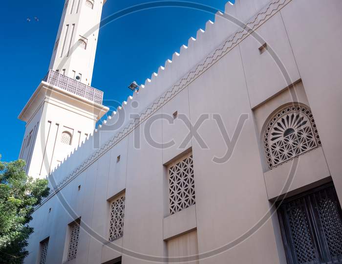 Feb 27Th, 2021, Bur Dubai, Uae. View Of The Old Grand Mosque With Beautiful Minarets And Wooden Door Captured At Bur Dubai, Uae.