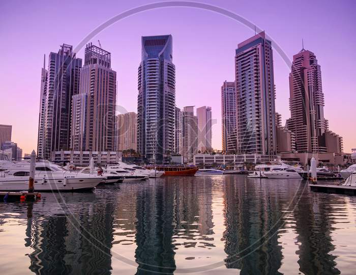 Dec 28Th 2020, Dubai Marina. View Of The Beautiful Sky Scrappers, Apartments, Cruise Ship Deck And Hotels Captured During The Evening Sunset Time From The Marina Mall ,Dubai, Uae.
