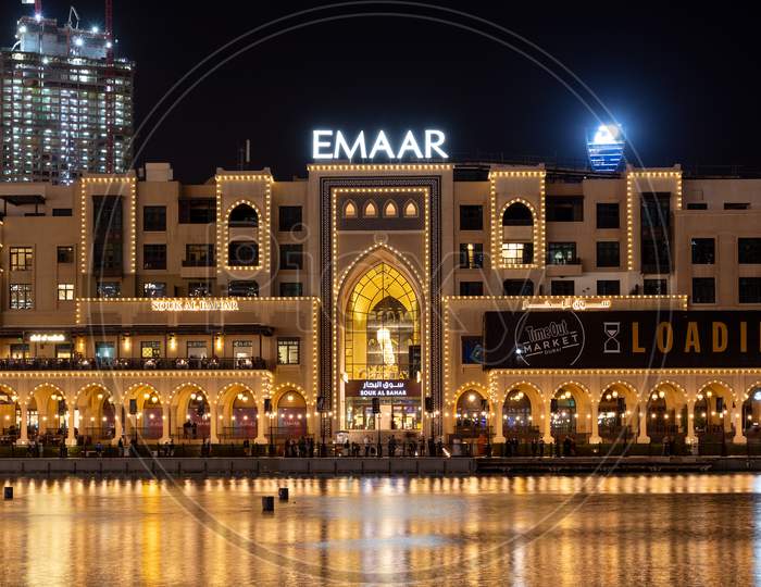 7Th Jan 2021,Dubai,Uae . Beautiful View Of The Illuminated Souk Al Bahar Captured At The Dubai Mall Boulevard, Burj Park,Dubai, Uae.
