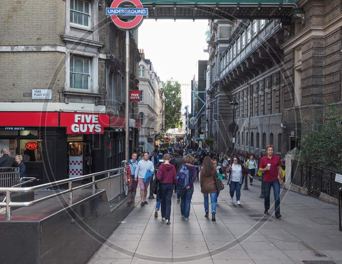 London, Uk - September 27, 2015: Tourists Visiting Central London