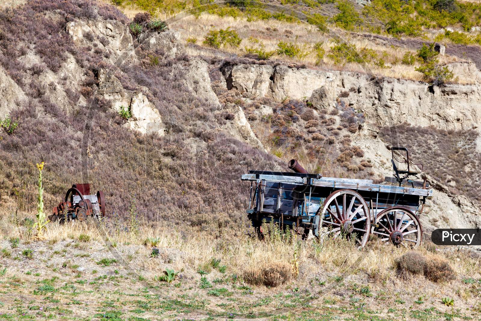 Ripponvale, Central Otago, New Zealand - February 17 : Old Wooden Cart In The Gold Mining Area Of Ripponvale In New Zealand On February 17, 2012