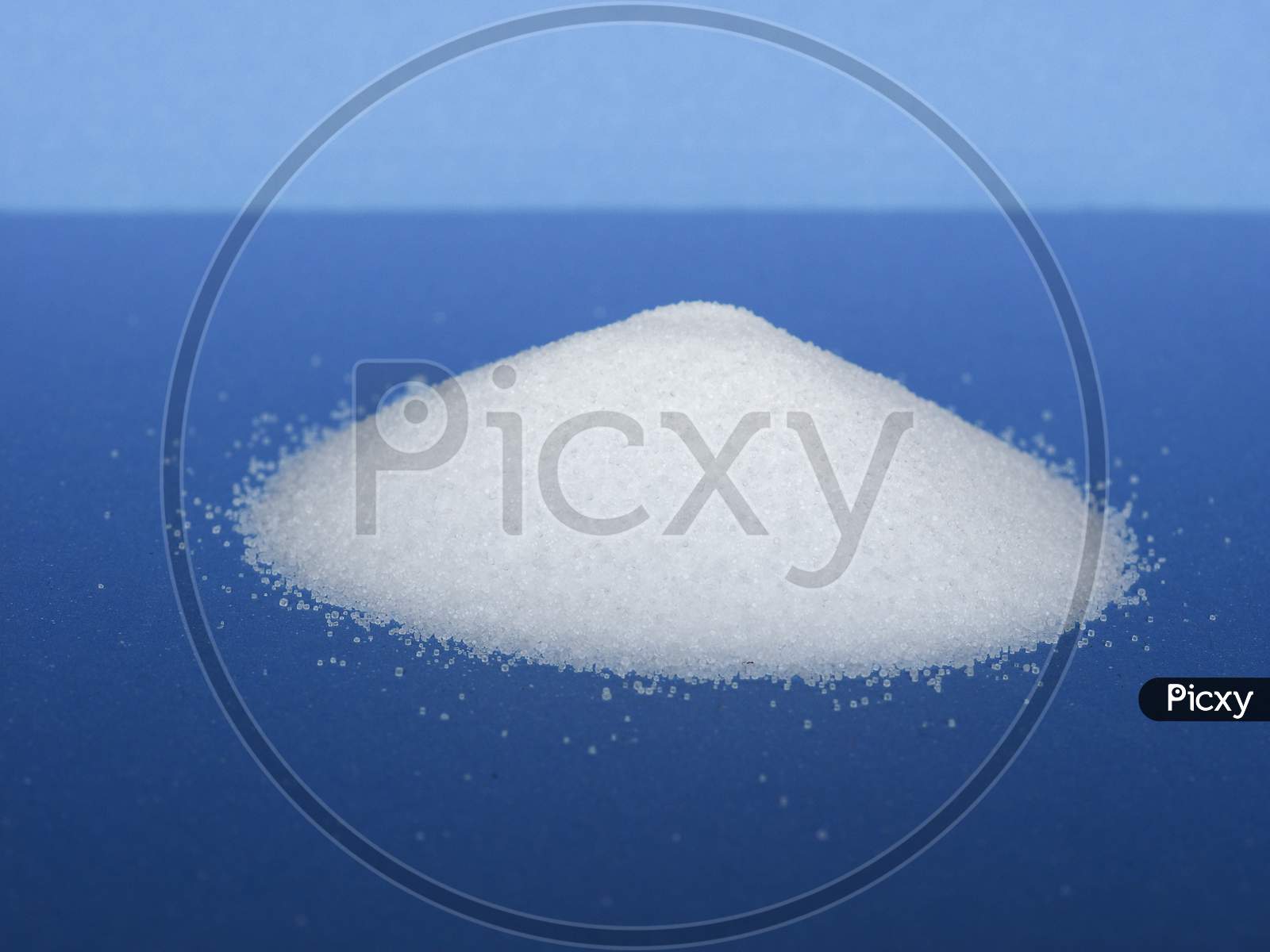 image-of-heap-of-table-salt-si253950-picxy