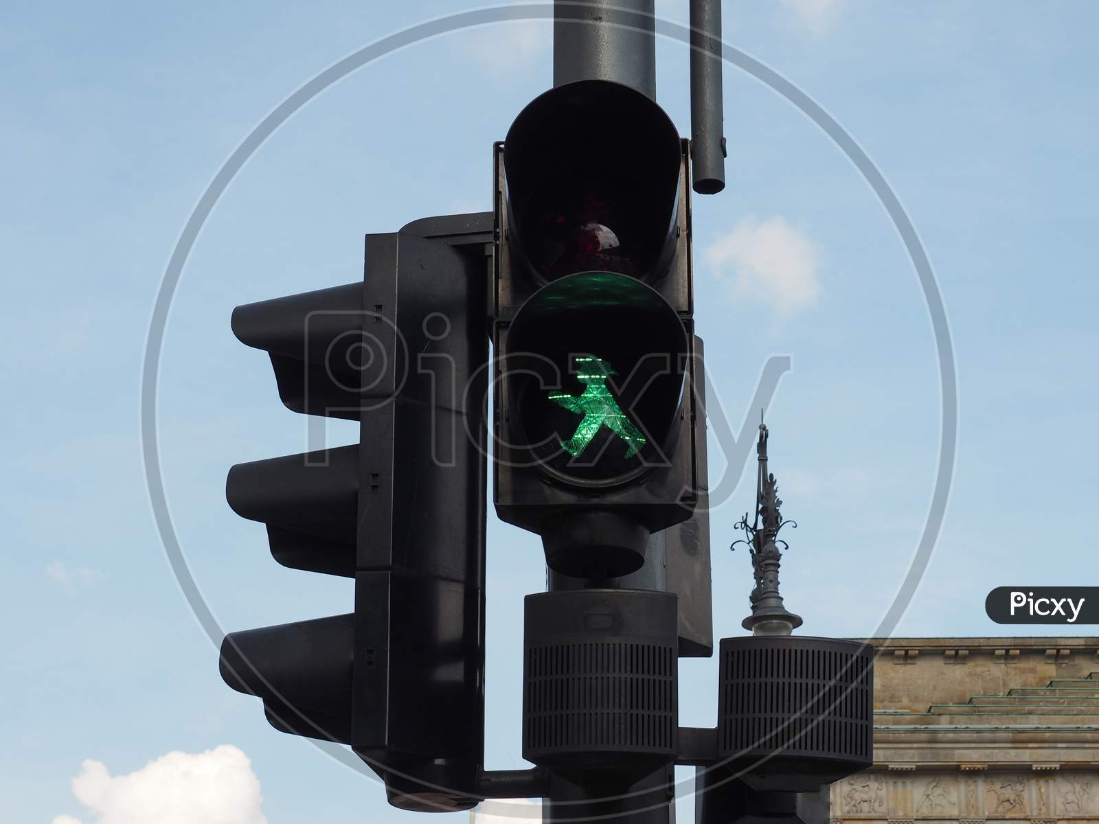 Green Light Traffic Signal