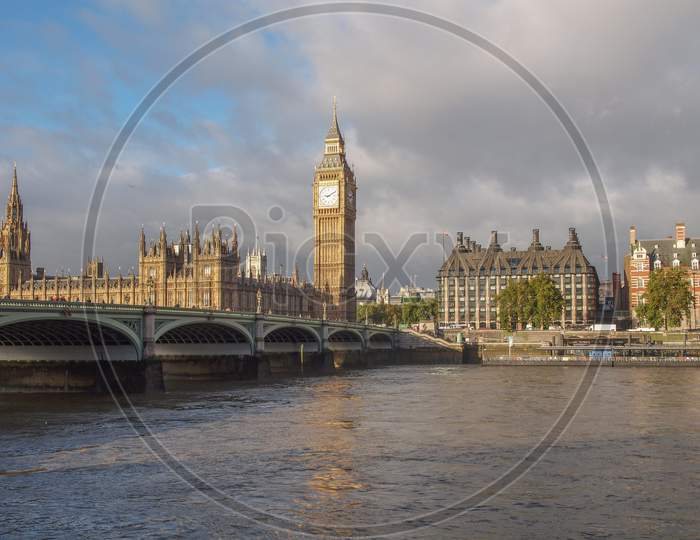 Westminster Bridge In London