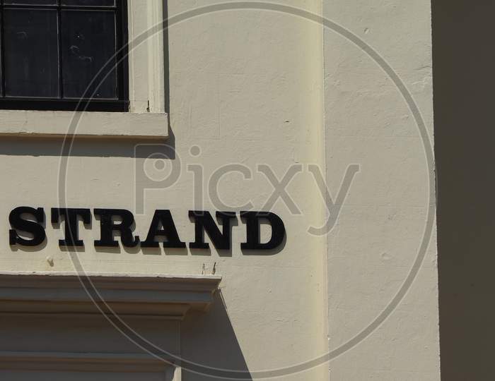 Strand Sign In London