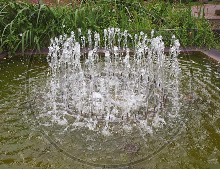 Fountain Water Flow