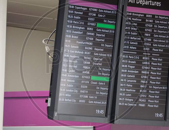 Edinburgh, Uk - Circa June 2018: Departures Timetable At Edinburgh Airport