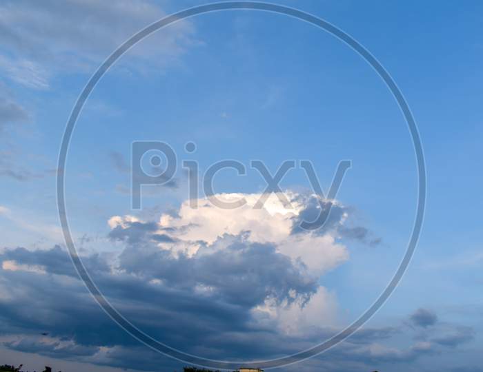 Beautiful Cloud View In The Evening