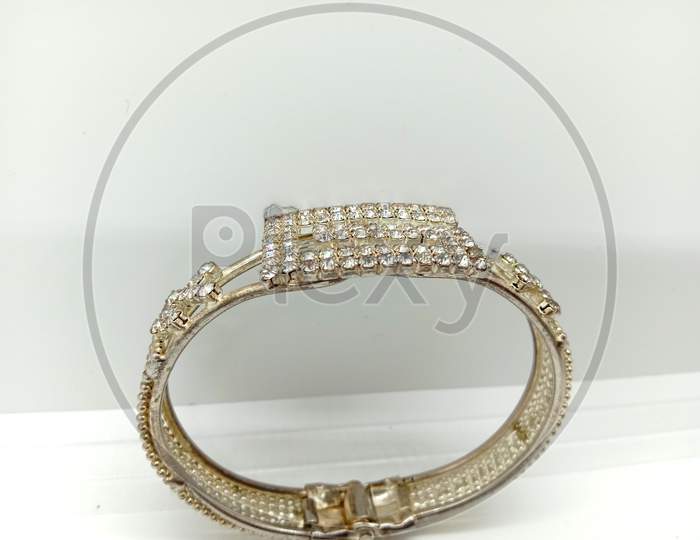 Silver Colored Woman'S Bracelet For Girl