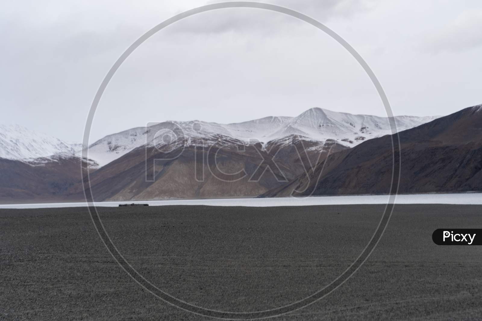 Pangong Tso, Tibetan For "High Grassland Lake", Also Referred To As Pangong Lake, Is An Endorheic Lake In The Himalayas Situated At A Height Of About 4,350 M. At Leh Ladakh, Jammu And Kashmir, India.