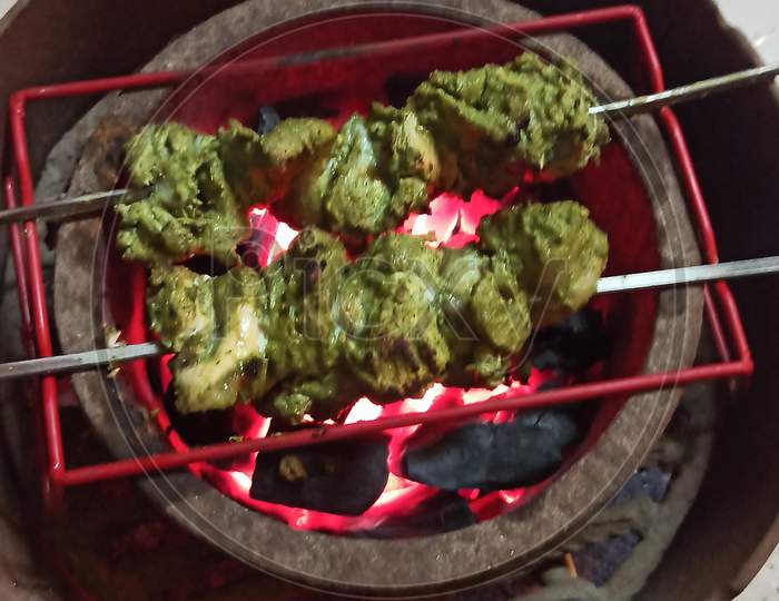 Chicken barbecue harabarachicken kabab