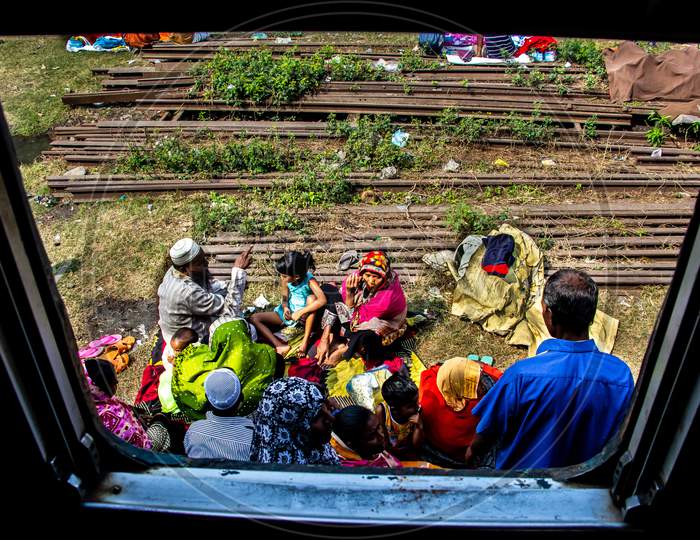 People Are Waiting For The Train I Captured This Image On 19Th February 2019 From Tonggi, Bangladesh, Asia, South Asia