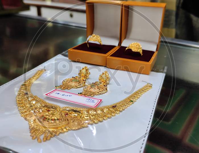 Indian Gold Jewellery